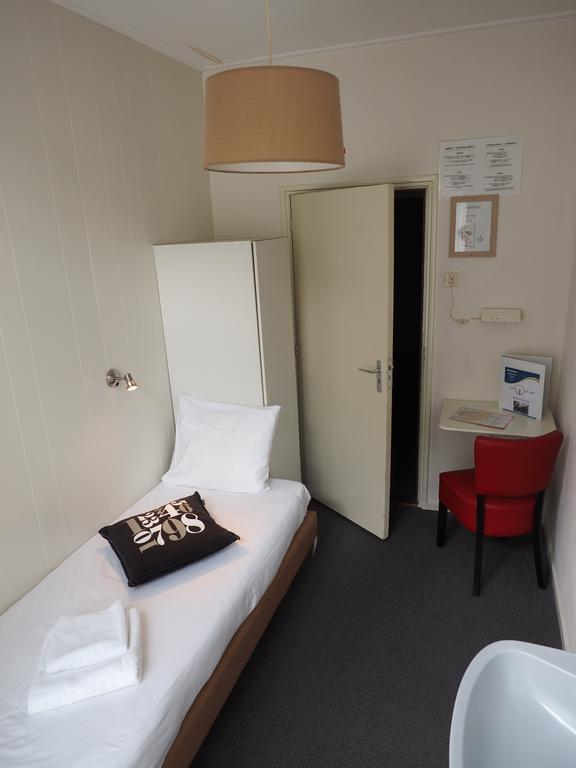 Hotel 'T Anker Leeuwarden Bagian luar foto